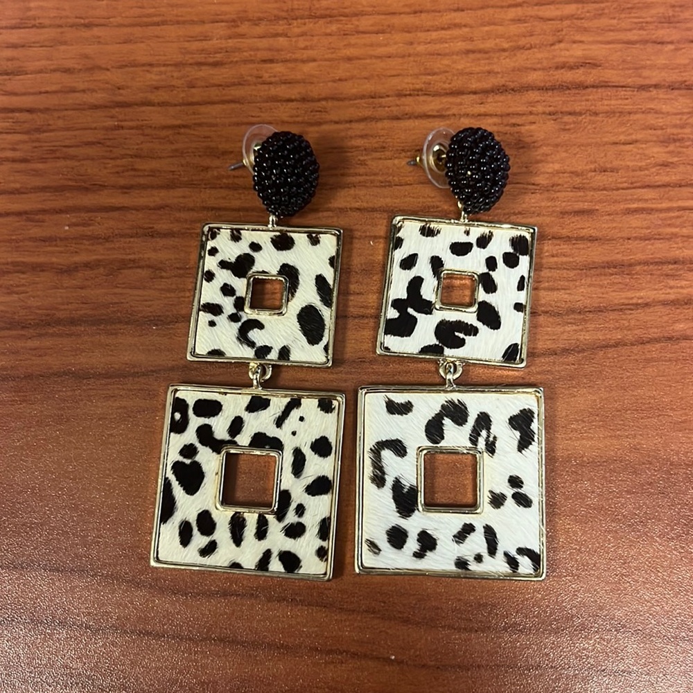 Black and White Dotted Dangle Earrings
